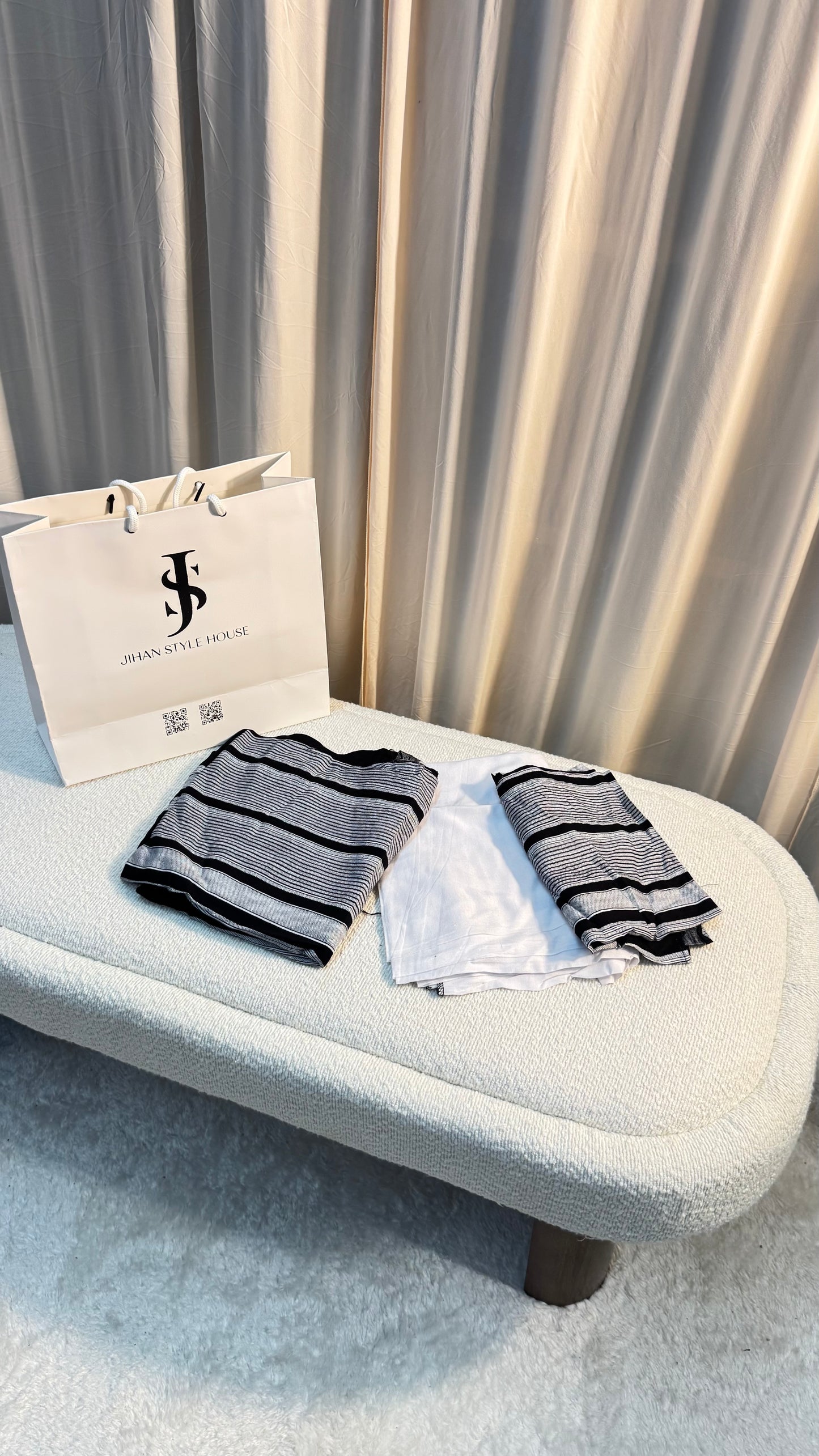 Black Hidiyo Dakhan Set