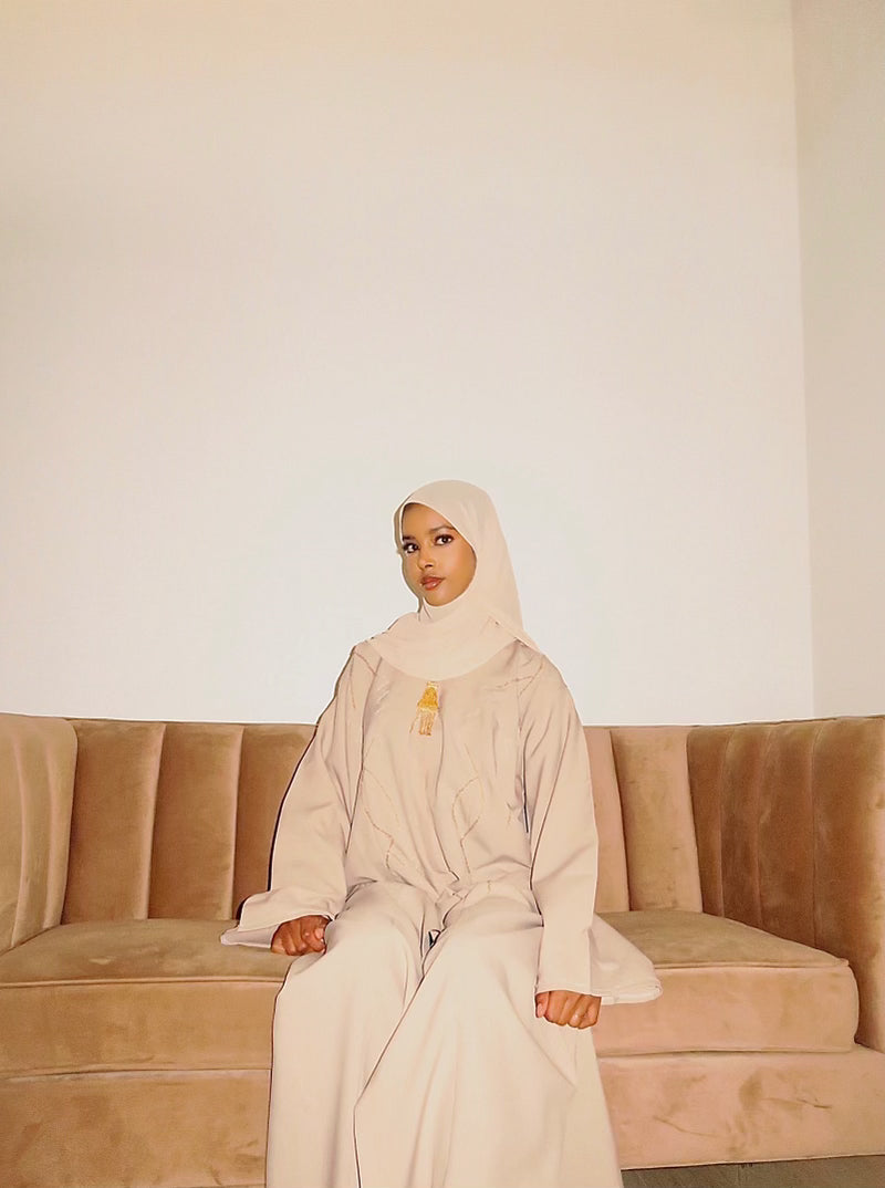 Crystal flow abaya