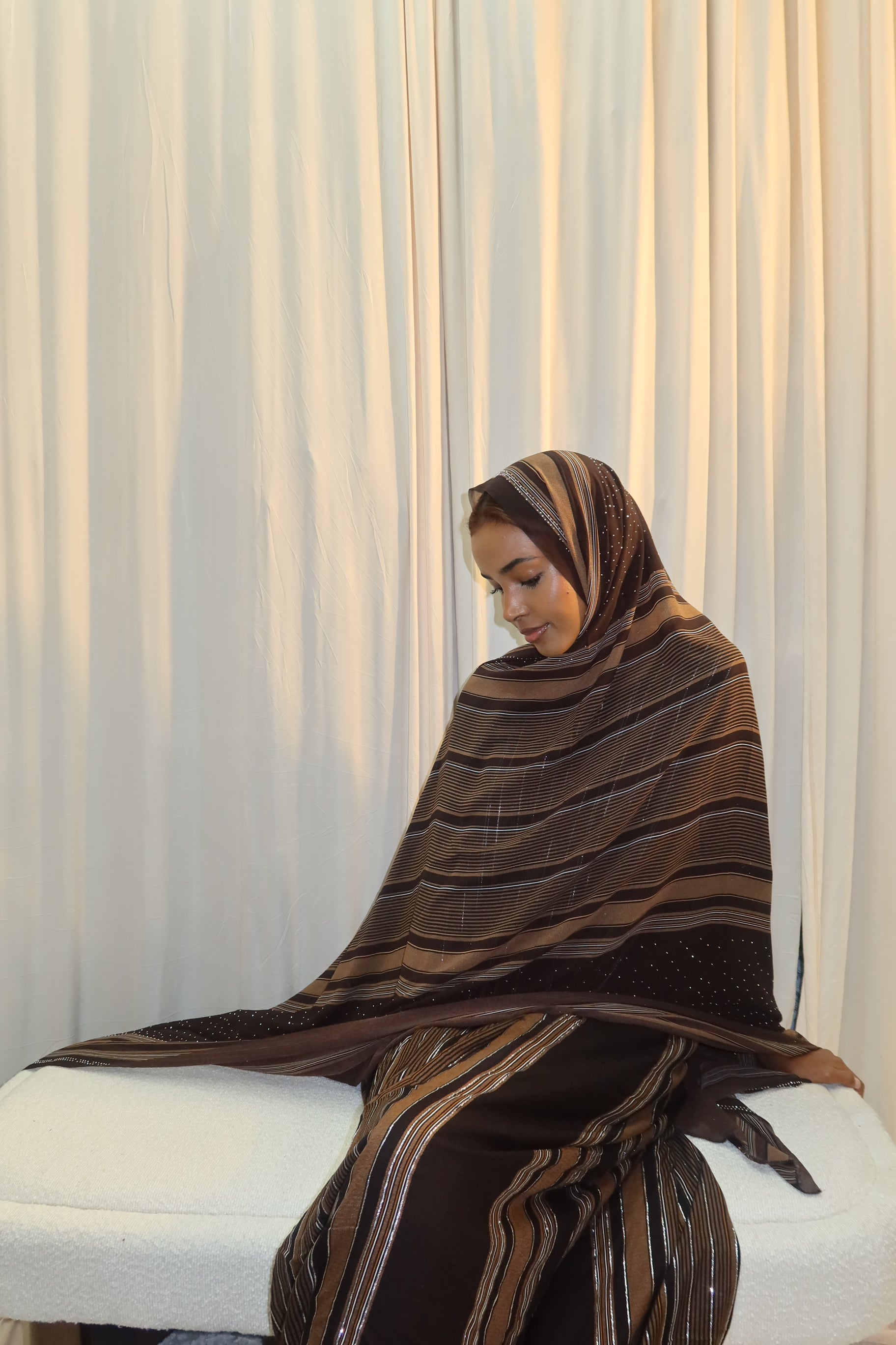 Brown Hidiyo Dakhan Set