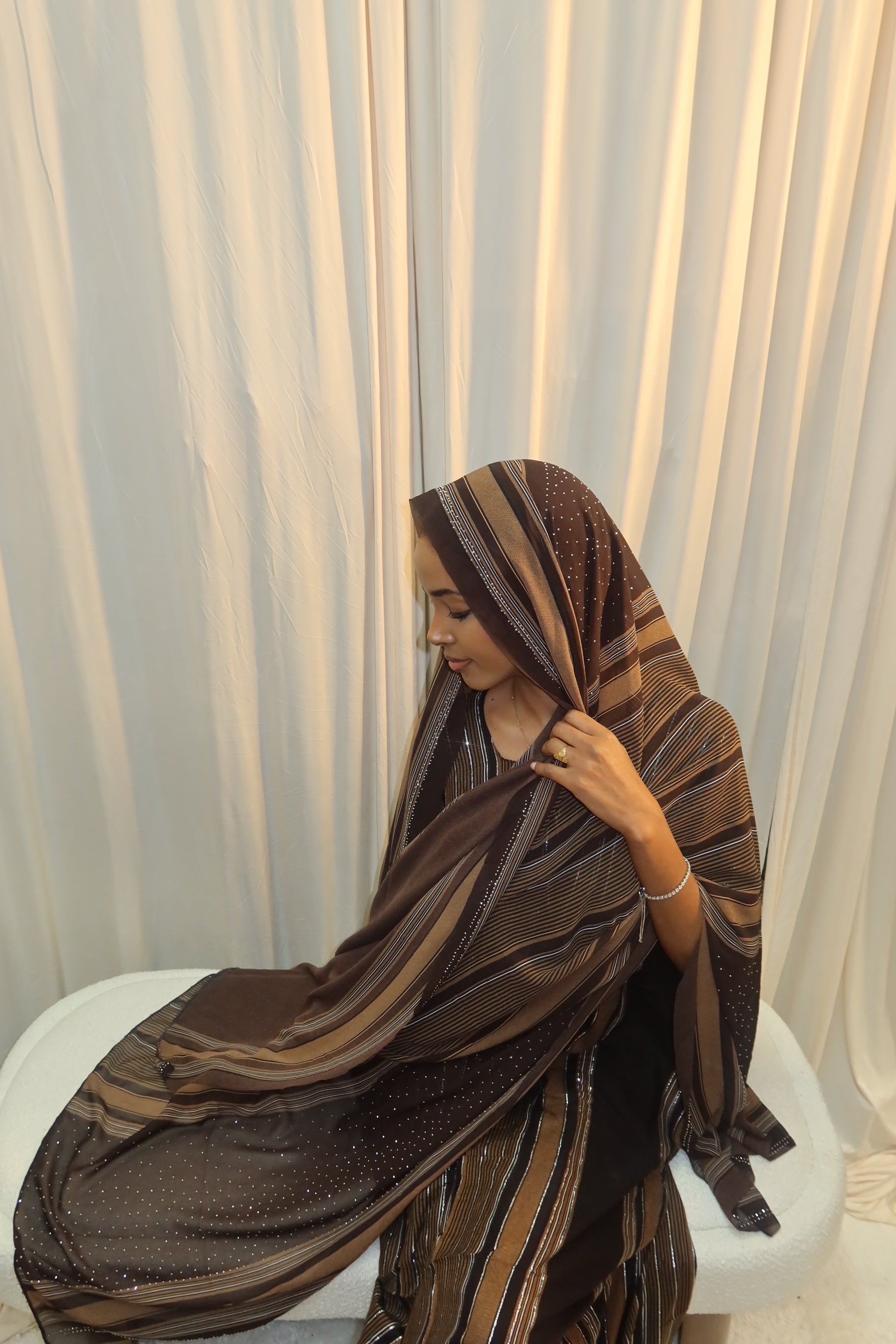 Brown Hidiyo Dakhan Set