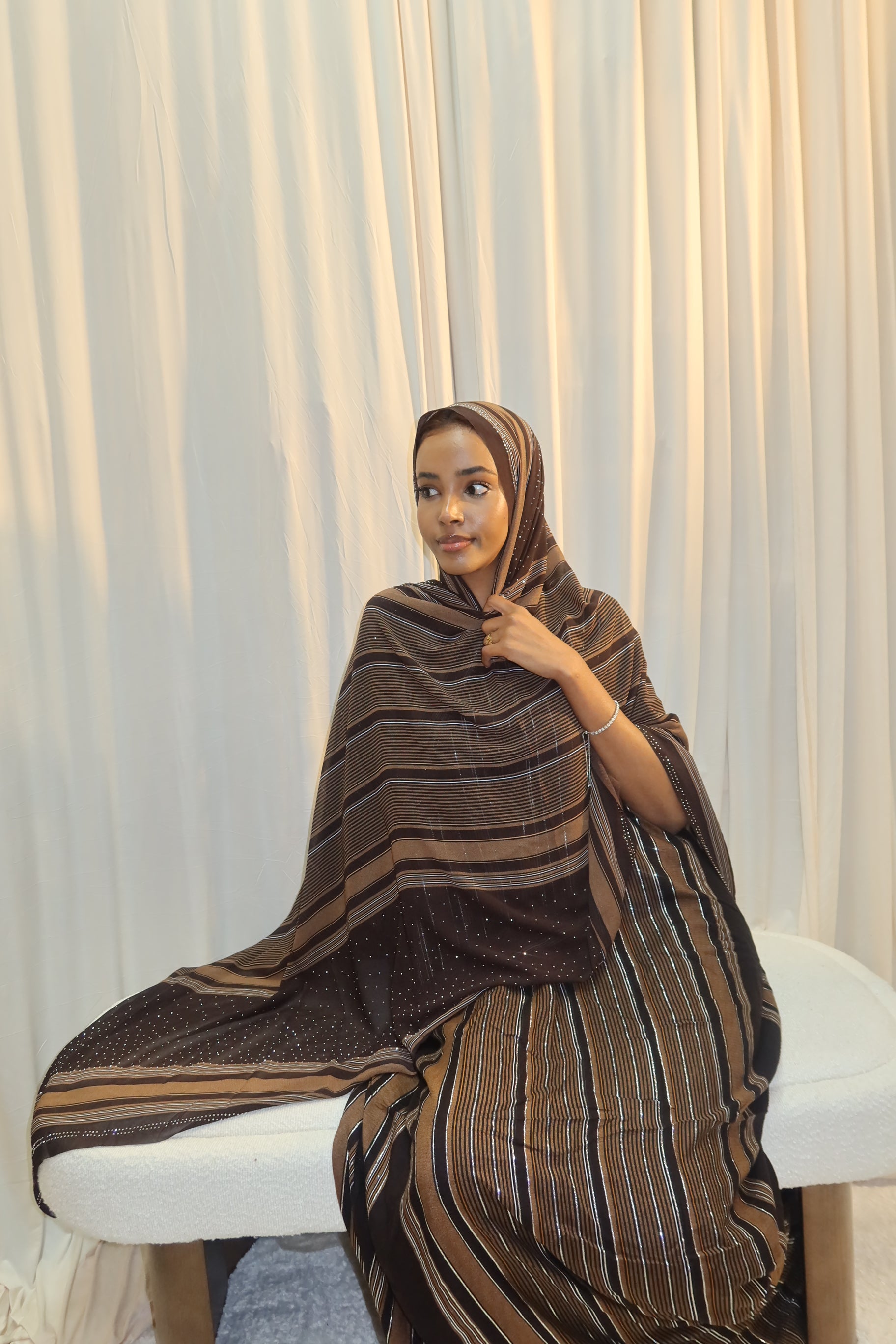 Brown Hidiyo Dakhan Set