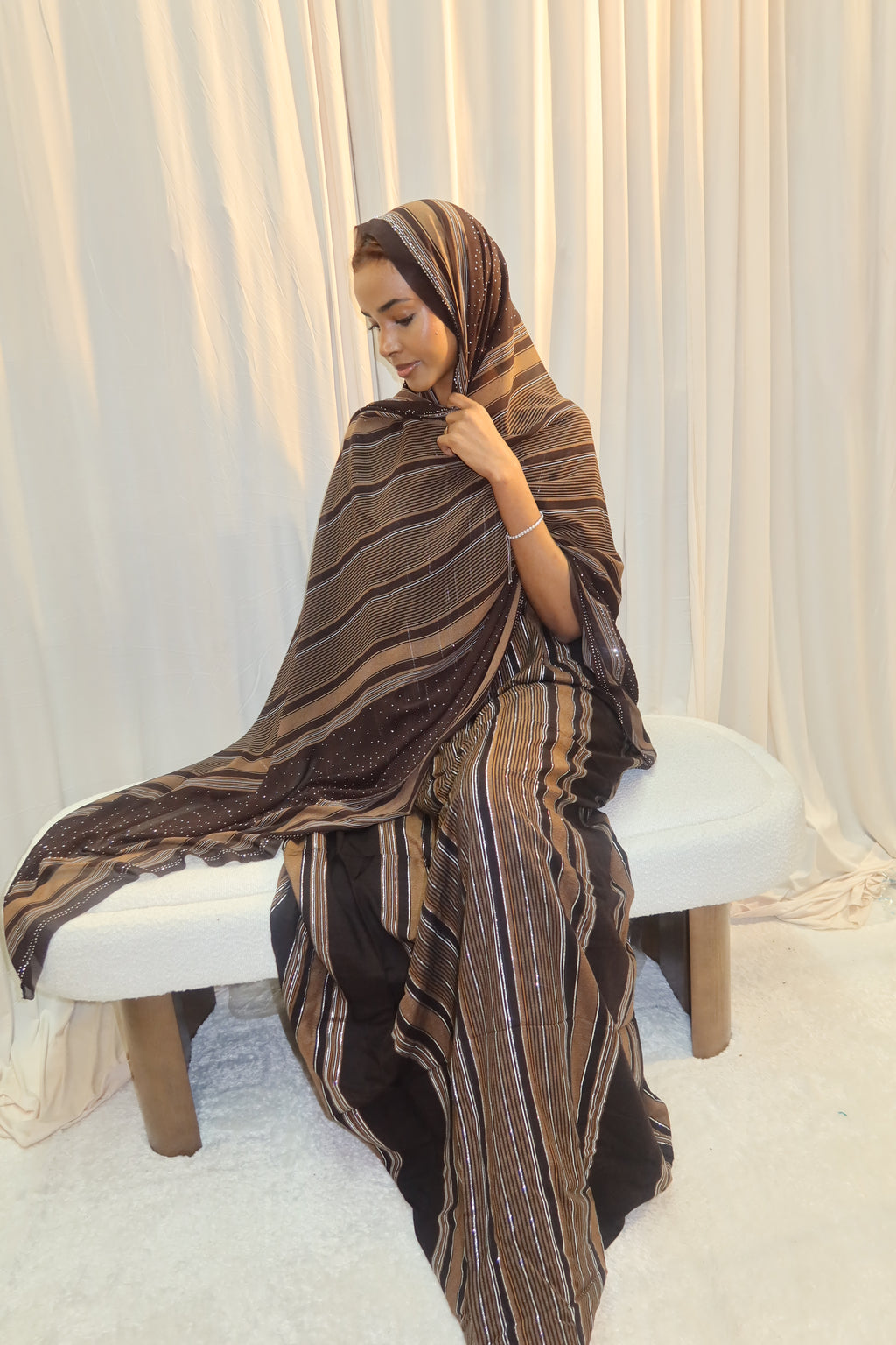 Brown Hidiyo Dakhan Set