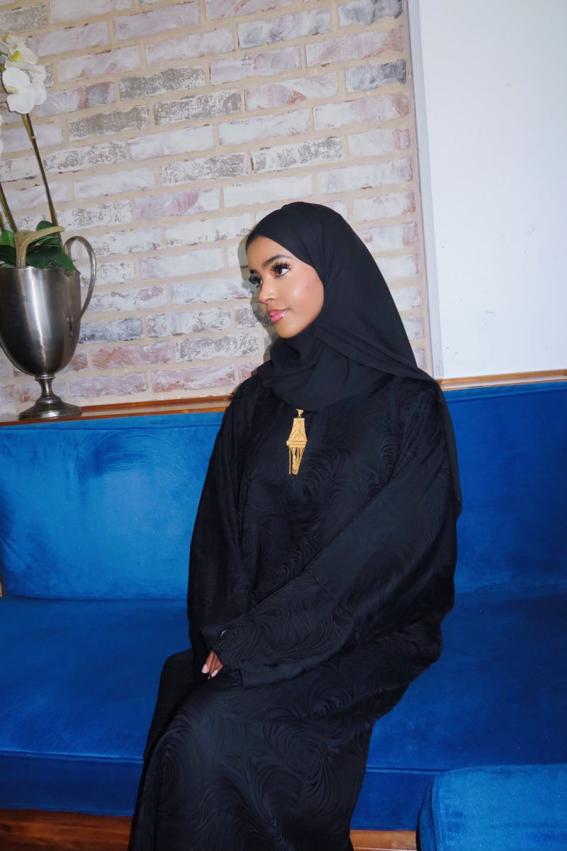 Midnight leaf abaya