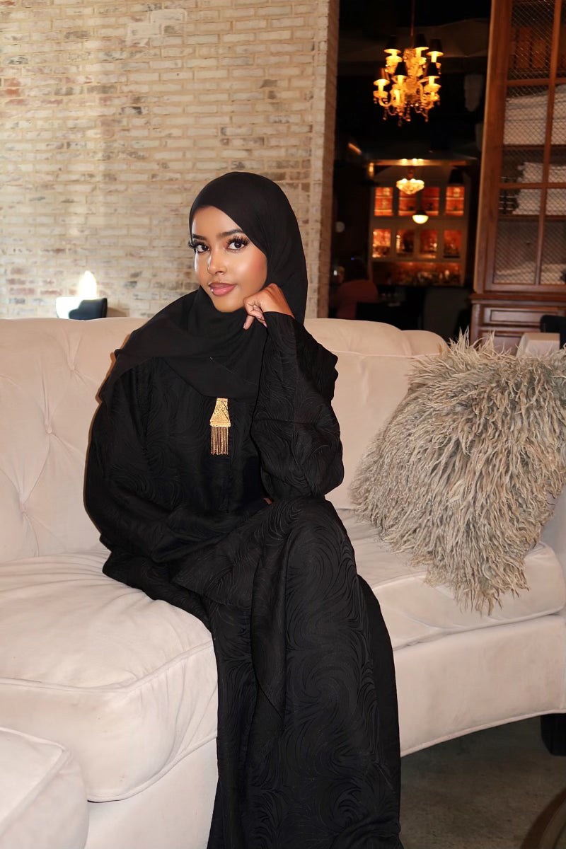 Midnight leaf abaya